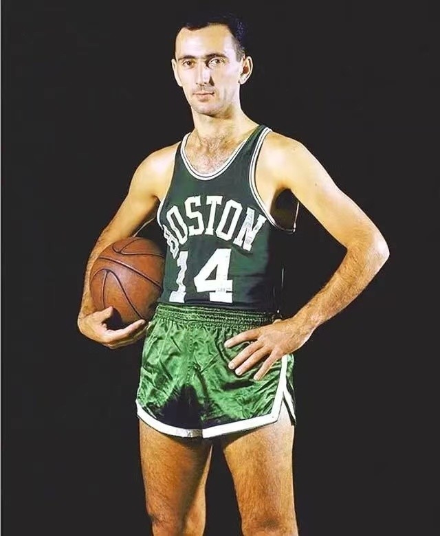 两粒点球不 两粒点球不