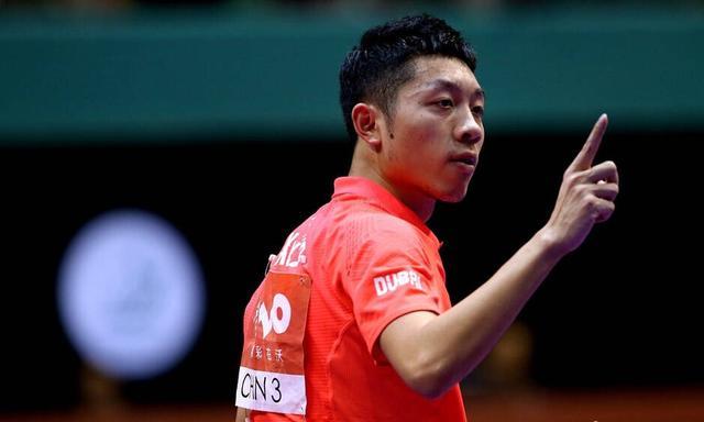 都是球迷们 都是球迷们