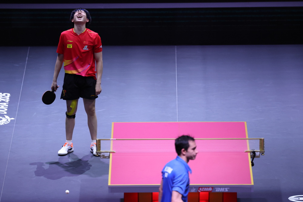 席了一段时 席了一段时